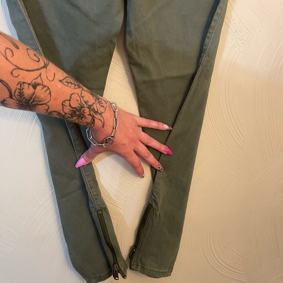 Old Navy The Rockstar Women’s Army Green Mid-Rise Zip-ankle Skinny Stretch. Sz 8 - Picture 5 of 6